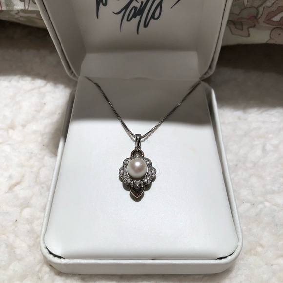 Pearl and diamond necklace on sterling silver chain - Picture 3 of 4